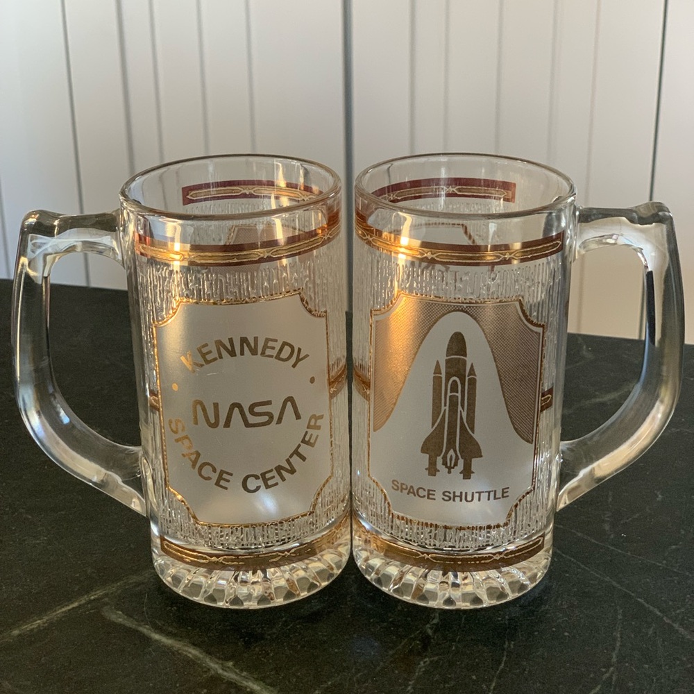 Set of 2 - Vintage NASA Kennedy Space Center Shuttle Florida glass mugs/steins